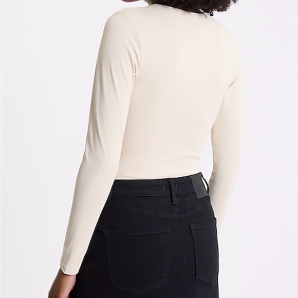 Express Body Contour High Compression Crew Neck Long Sleeve Bodysuit Sandshell - Picture 2 of 5